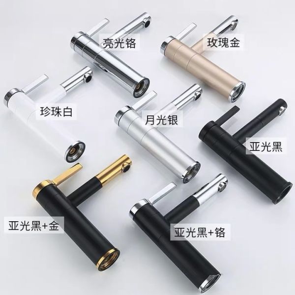 Белые серебряные покрытые краны смесителя таза гибкого Faucet кухни латунные