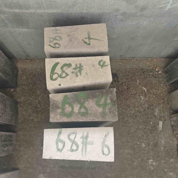 Durable Refractory Corundum Mullite Brick For Industrial Ceramic ISO9001 Certified