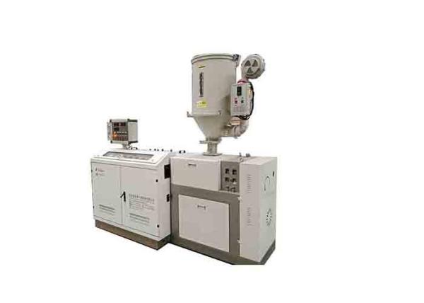 linha de produção fundida da tela do derretimento não tecido do parafuso 400Kg/H PP de 65mm