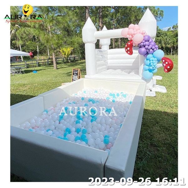 Outdoor Kids Party Soft Play Bounce House Inflatable 200x300cm 300x400cm