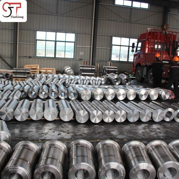 100～7000KG 風力タービンサンギア、遊星ギア用合金鋼鍛造シャフト