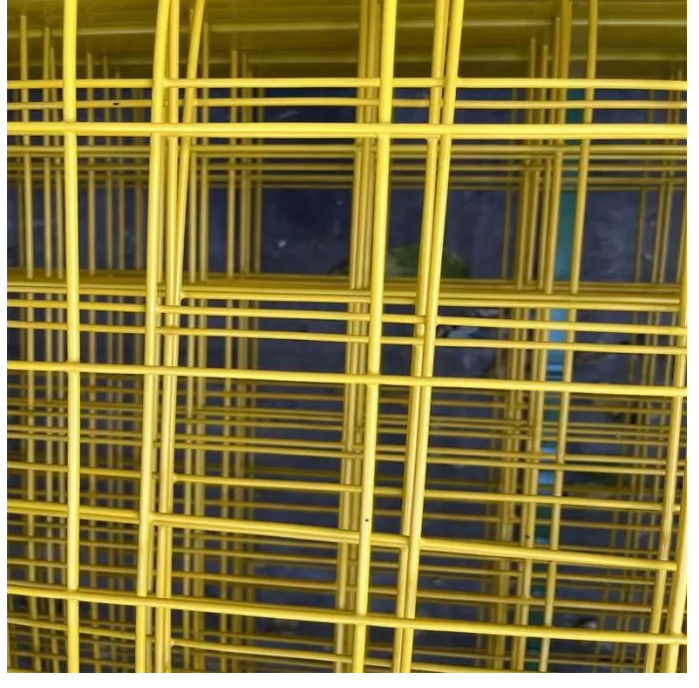 Outdoor Grade 2.5mm PVC Welded Wire Mesh Panel with 60×60mm Mesh Opening for Yard Fencing