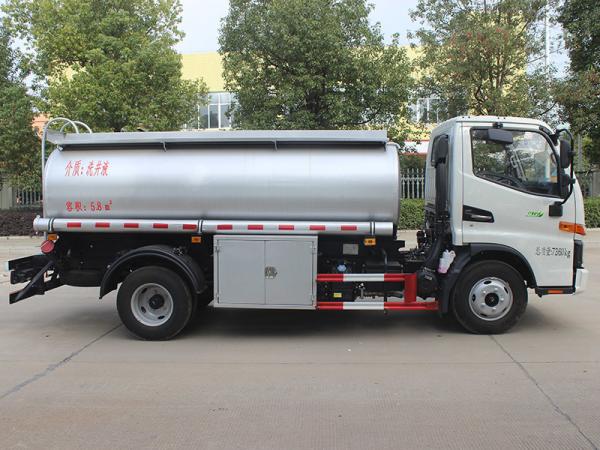 Jianghuai Junling Runzhi Star 4x2 Liquid Supply Car