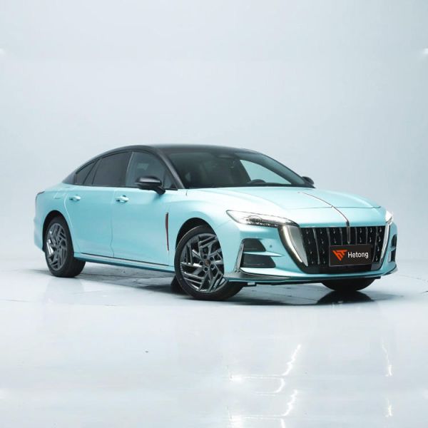 2023 HongQI H6 Zhen Zhen 2.0T 252 HP Gasoline Sedan with 540 Degree Reversing Camera