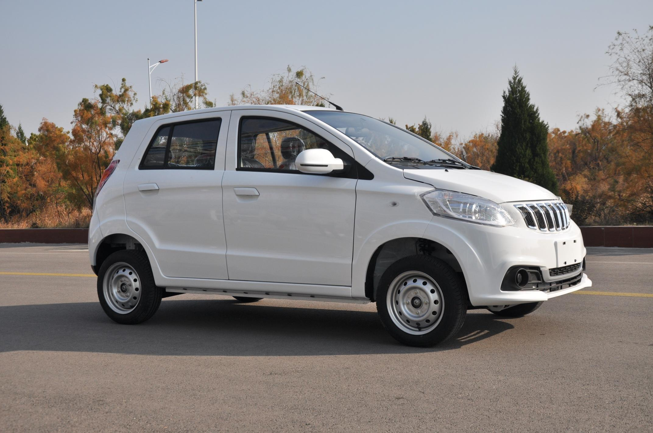 Правый электротранспорт домочадца хэтчбека привода EV прочный и безопасный