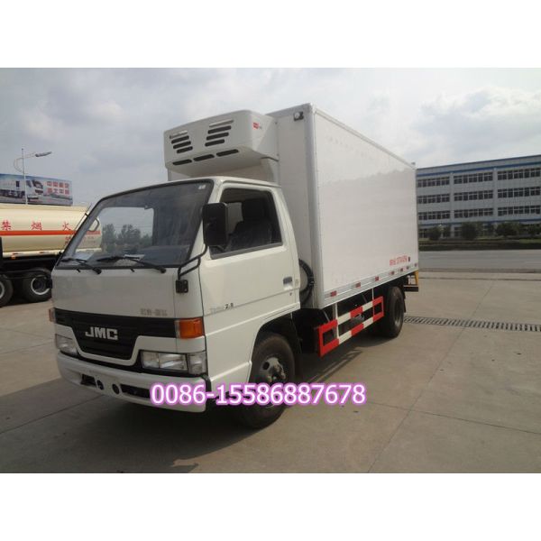 Japon Moteur JMC 4x2 camion réfrigéré camion mini réfrigéré