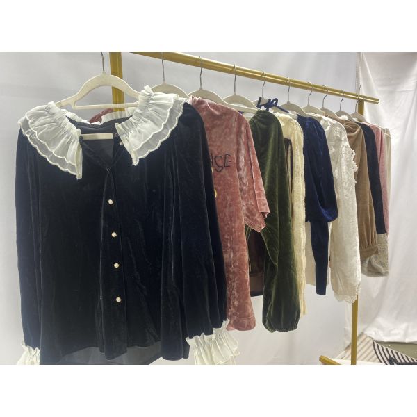 Second Hand Women's Summer Velvet Blouses Mixed Styles Fashionable Mixed Colors