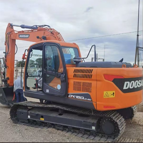 15ton Hydraulic Used Doosan DX150LC Excavator Low Working For Construction