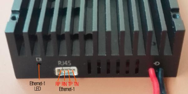 Système de communication de données de véhicule aérien sans pilote avec température de fonctionnement -40C- 65C
