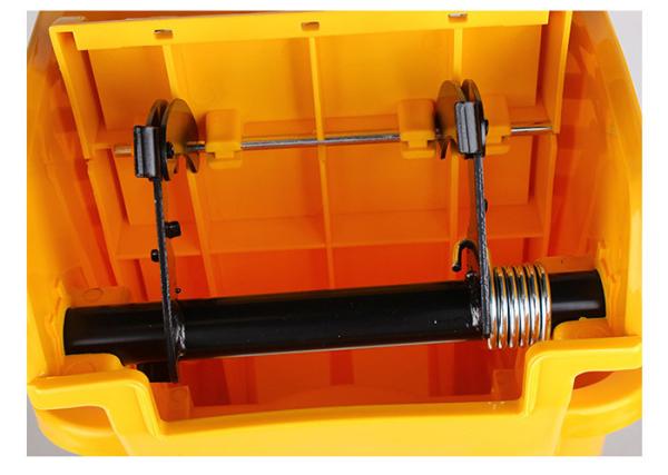 8.2 Gallon Janitorial Cleaning Tools Side Press Wringer Mop Bucket