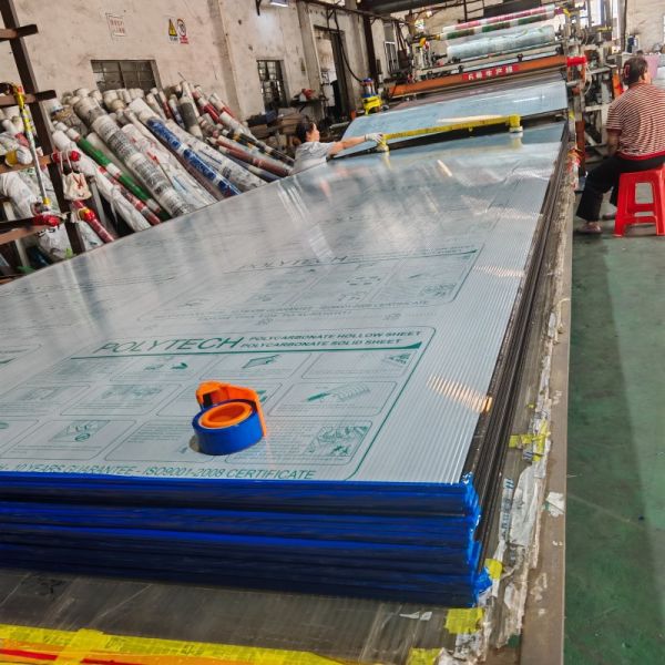 Anti UV Polycarbonate Sheets for Roof And Awning Wall and Greenhouse Building Materials Ensuring Long Term Protection