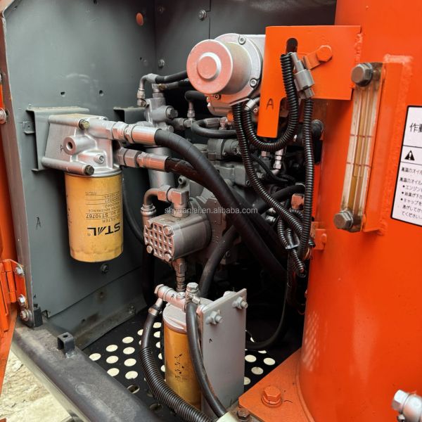 Excaver 12 tonnes de durabilité hydraulique à roues Hitachi 120 de l'excavateur d'occasion, avec un prix bas et de bonnes performances d'excavation