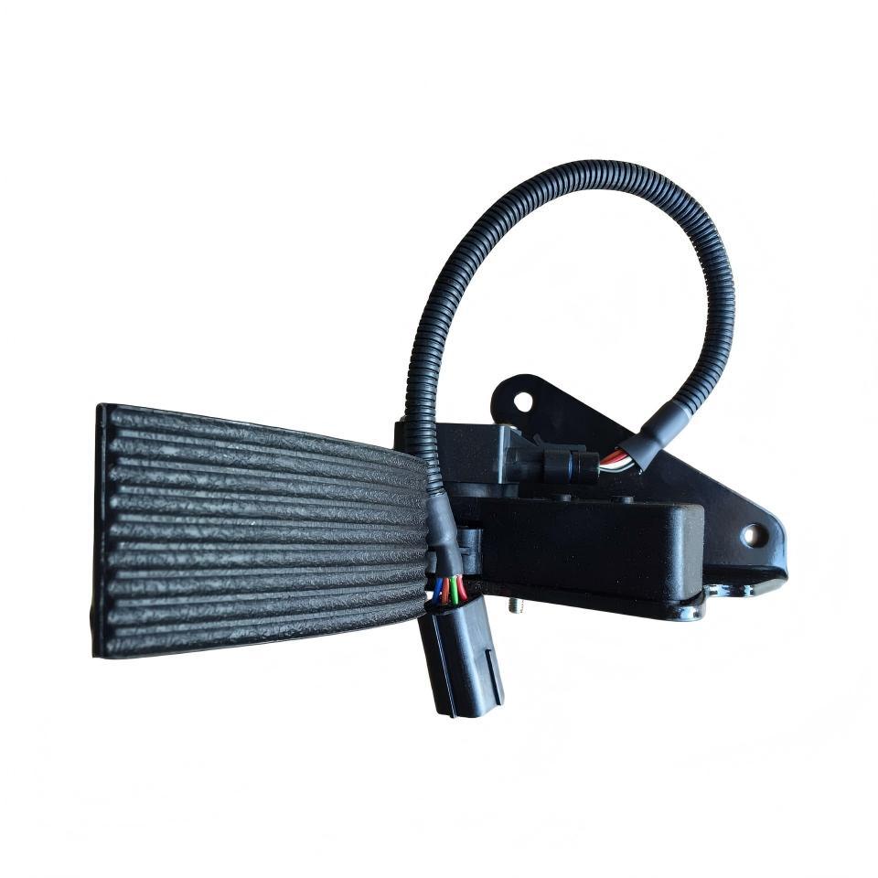 DZ97189570286 Heavy Truck Electronic Gas Pedal Complete Assembly Hollow Lightweight Pedal Arm With Corrugated Protective Cable And Direct Plug Connector For Original Replacement