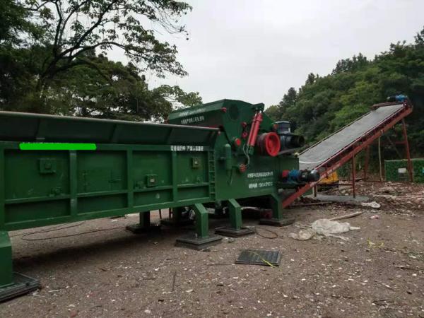 Large Capacity Professional Wood Chipper Machines Wood Chips Making Machine Wood Crusher