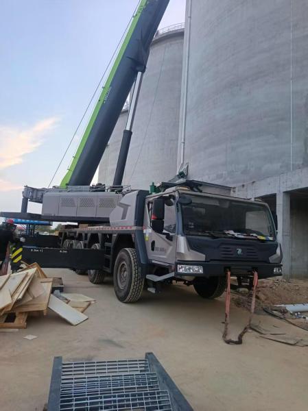 2022 Zoomlion Used Crane, The ZAT2200V863, Has An 88-Meter Boom, A 17.5-Meter Jib, A 72-Ton Counterweight, And A 2041-Hour Operating Life. It'S In Excellent Working Condition.