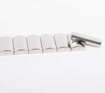 Магнит N42H Ndfeb супер сильный, магниты этапа дуги неодимия