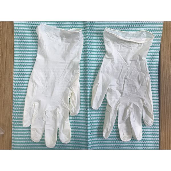 Disposable Powder Free Vinyl Gloves Stretch Creamy Color Vinyl Gloves