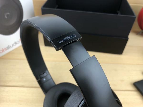 Beats by Dr Dre Studio 3 Matt Black Noise Cancelling Over-Ear Wireless Headphone from golden rex group ltd