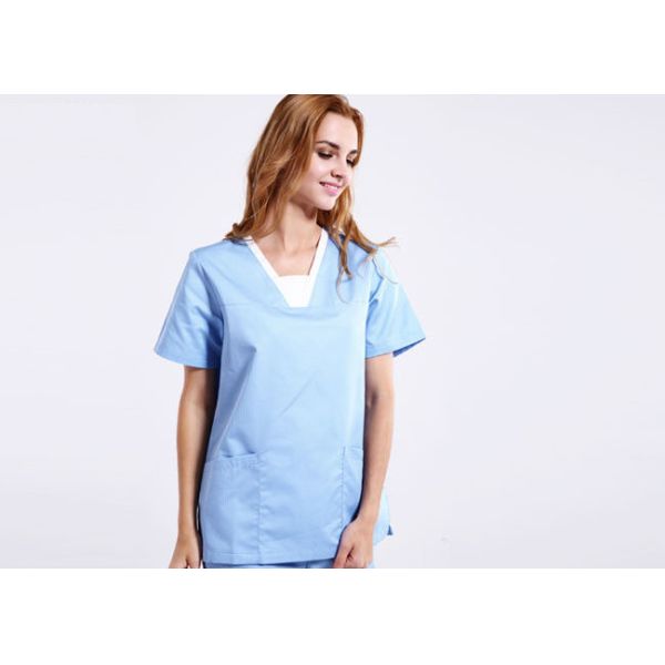 Anti Chlorine Medical Healthcare Scrubs Uniforms With Two Front Patch Pockets