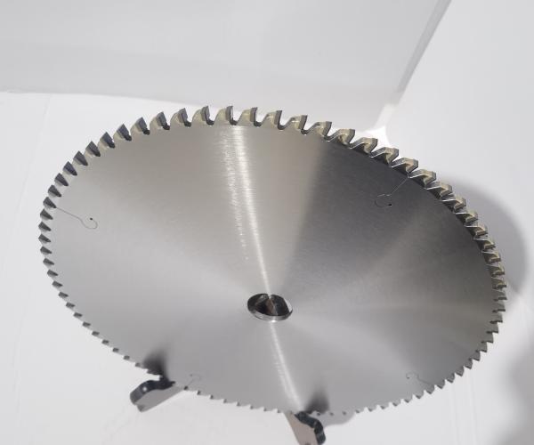 0.071 Inch Kerf PCD Circular Saw Blades for Woodworking Workshops
