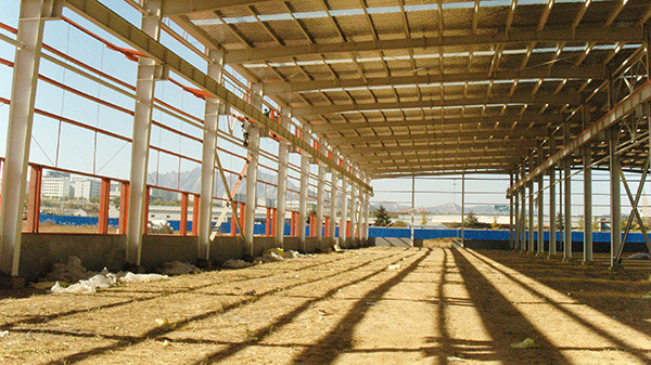 Q235 Q355 Pre Engineered Metal Building For Industrial / Commercial