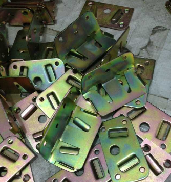 Покрытие порошковым покрытием Металлическая кровать Части кровати Ключ к кровати Пластина крепления крепления кровать Рельсы крепления