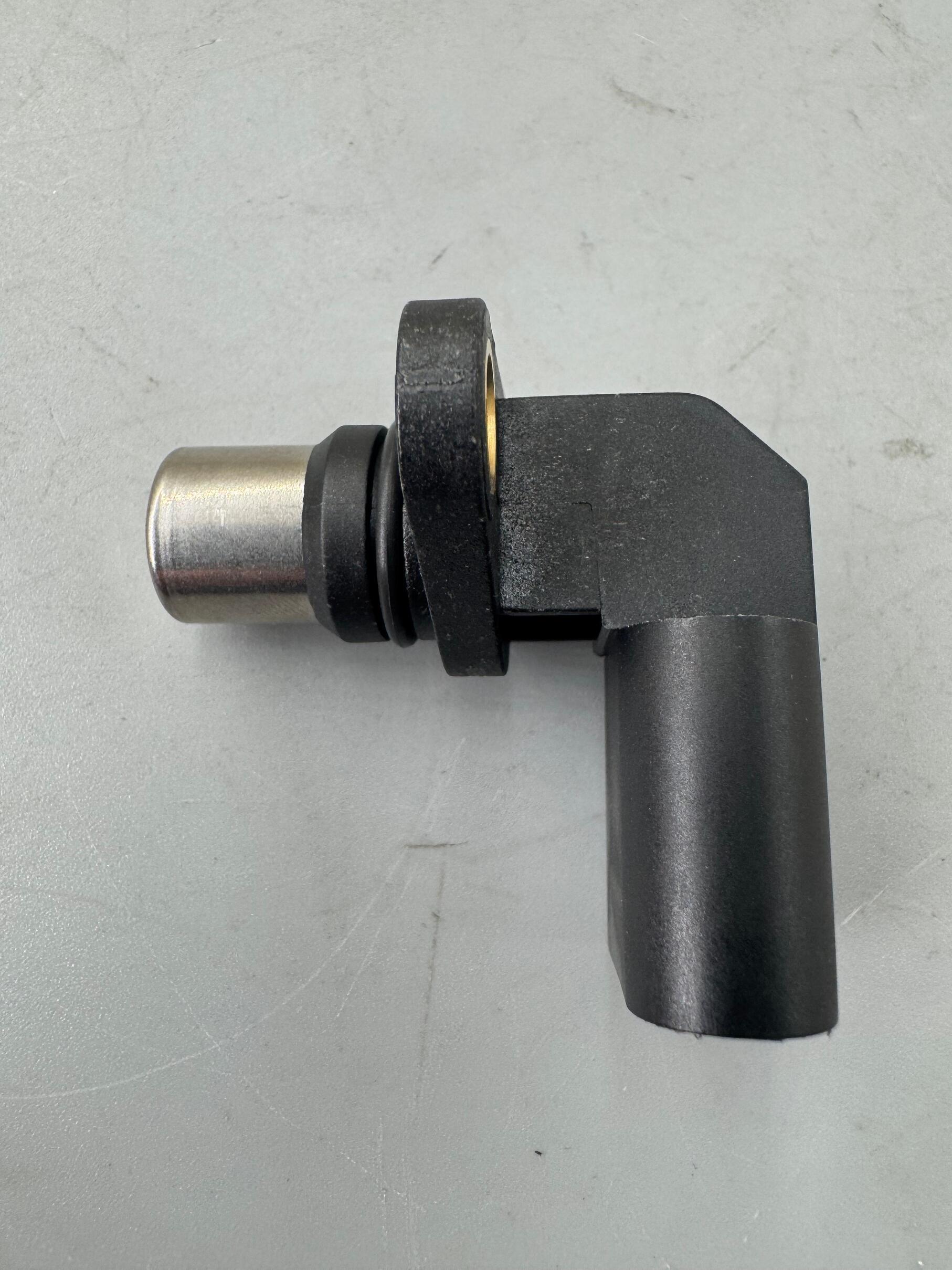BOIGEVIS High Quality Camshaft Position Sensor 95560610600 for Audi