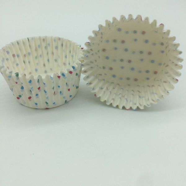 Eco Friendly Greaseproof Cupcake Liners Disposable Food Packaging Bakery Birthday Cakes For Girls