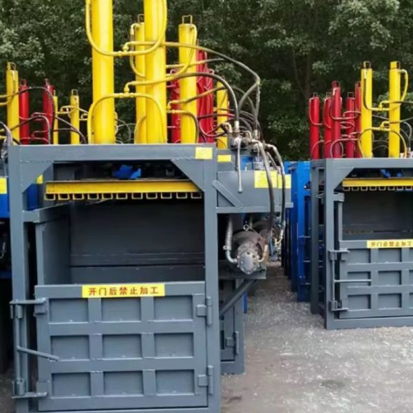 1700*2150*3150 mm Waste Paper Pet Bottle Old Clothes Scrap Aluminum Alloy Press Baler