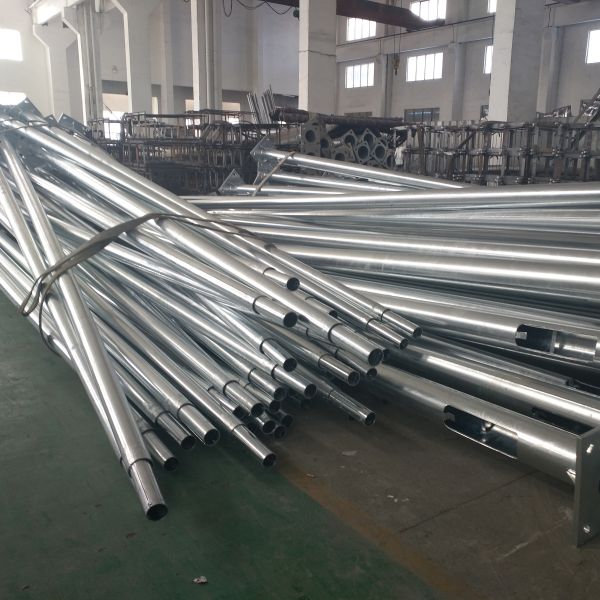 50ft 60ft Galvanized Street Light Pole Q235b Cast Iron Lamp Post