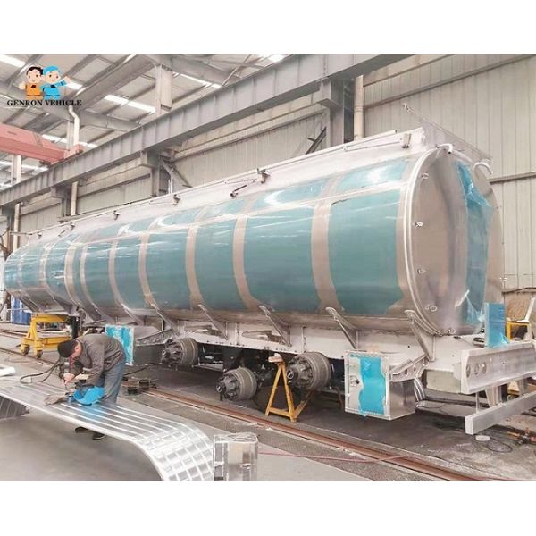 Corrosion Resistant 13000mm 50m3 Diesel Aluminium Tanker Trailer