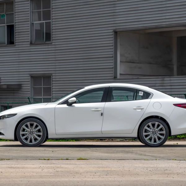 2023 Mazda3 Axela Japan Compact Car 1.5L Manual With Front Suspension Macpherson