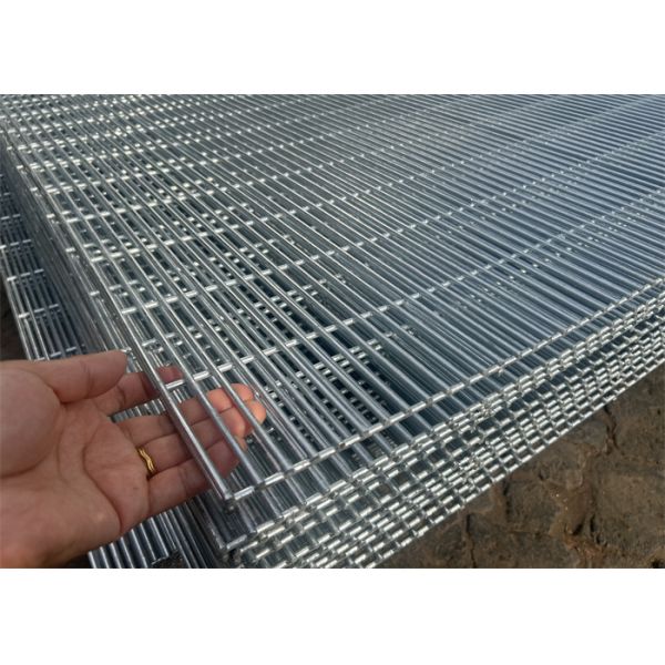 Hot Dip Galvanized Anti Cut 358 Mesh Fence For Garden 76.2*12.7mm