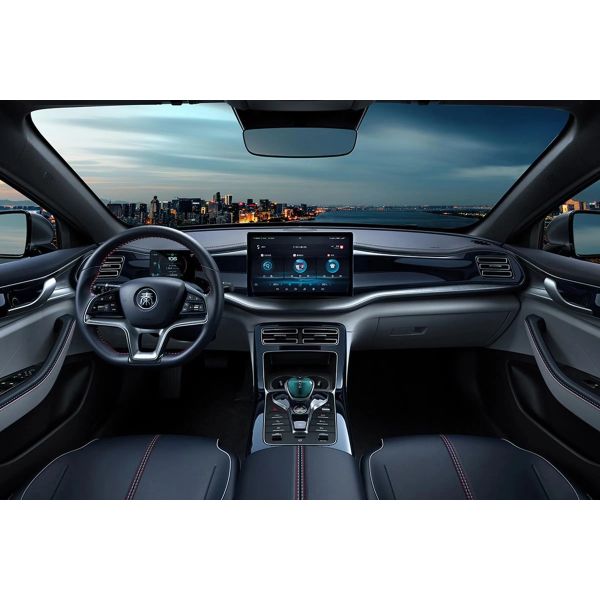 Электрическое топливо BYD Qin Plus Dm-i 120 км гибридный седан с максимальной мощностью 100-150 л.с.