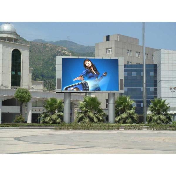 300-750 Watt Led Outdoor Advertising Screens P8 1R1G1B 960x960mm Screen Dimension