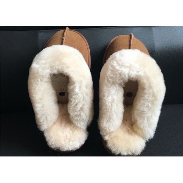Тапочки пальца ноги роскошной овчины ботинок тапочек овчины женщин закрытые