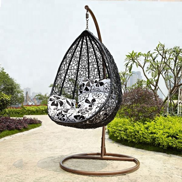 Metal Frame Single Swing Chair with Hand-Made PE Rattan Hanging and Mail Packing