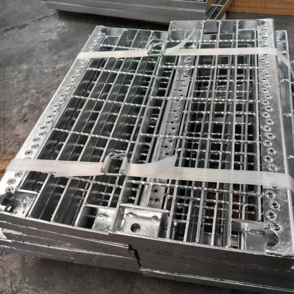 30 mm Bar de roulement espacement anti-rouille grille en acier soudé avec la technologie de soudage sous pression de la machine