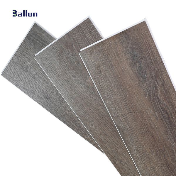 チェジアン・ボールンのSPCフロア