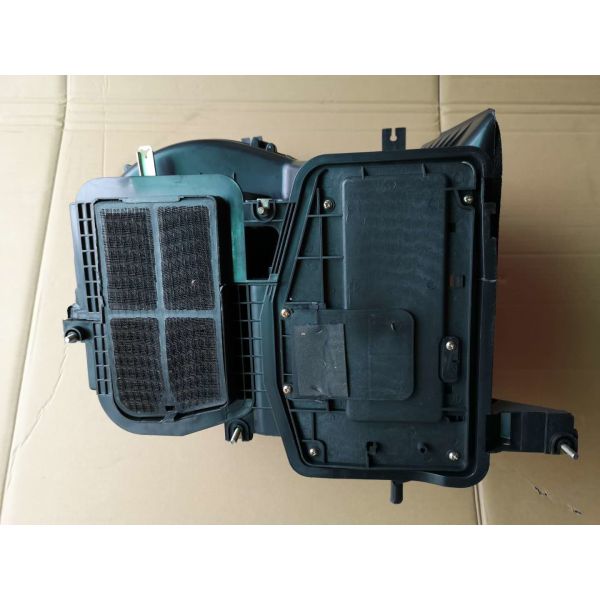 El ventilador del camión pesado 1835611106 de las piezas de automóvil de TS16949 ISUZU con el motor y el resistor aumentan la entrada de aire