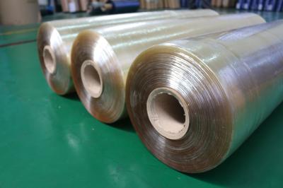 rolo de filme do PVC da espessura de 0.03mm que empacota o Phthalate da largura de 245cm não