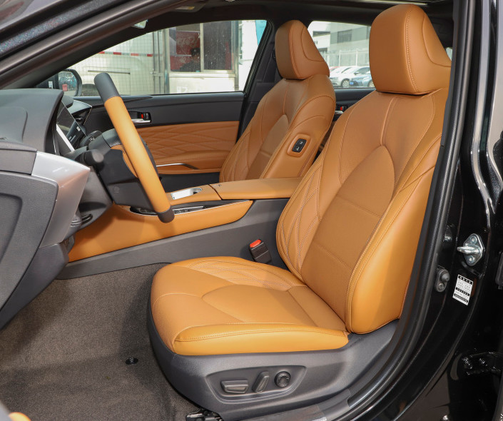 Автомобиль 2022 космоса мест 3 двери 5 версии E-CVT 4 корабля- флагмана спаренного двигателя 2.5L avalon Тойота