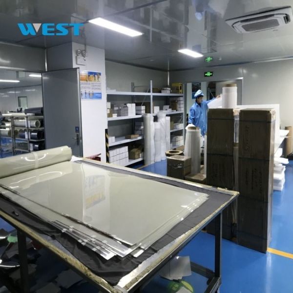 Film de verre à opacité variable VLT 89% résistant à l'humidité pour espaces résidentiels