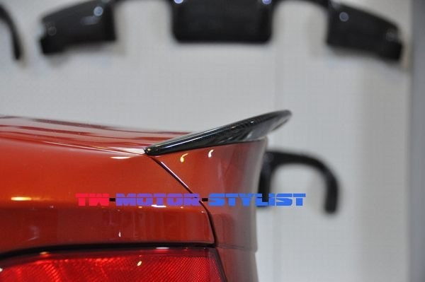 Крыло ПРЕДСТАВЛЕНИЯ BMW E82 135i