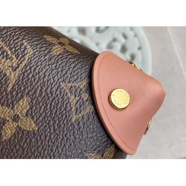 Off White 20cm Leather Chain Crossbody Bag With Top Handle