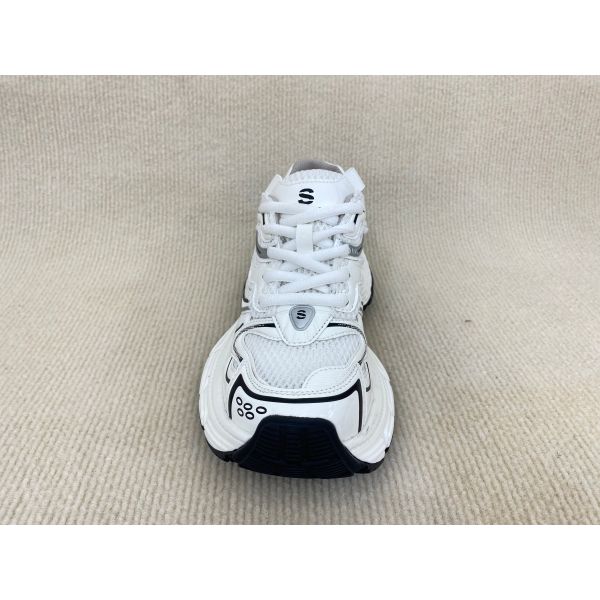 Lace Up Women Comfort Sneakers OEM ODM White And Black Sneakers