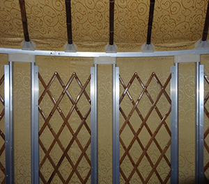 Windproof Luxury Mongolian Yurt With Insulation Blanket Inside Decorative