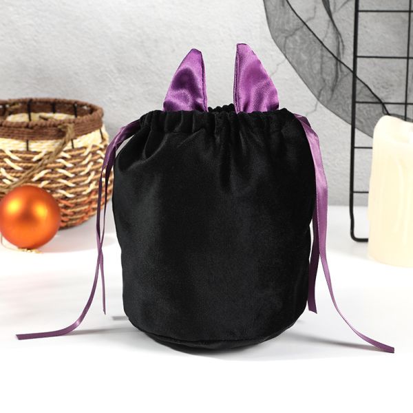 OEM/ODM Acceptable Halloween Bat Bag with String Bag Decoration and Orange Candy Gift