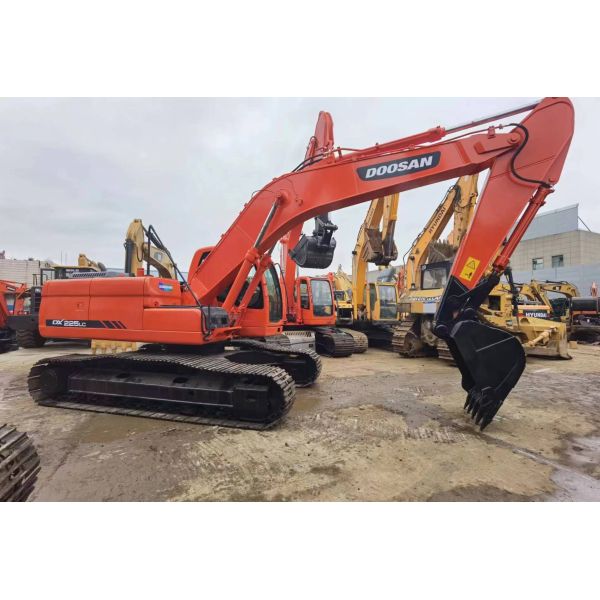 Used Doosan DX225LC Crawler Excavator Heavy Duty Equipment Original