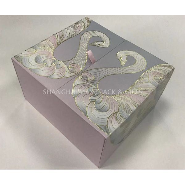 Decorative Personalised Wedding Gift Box For Guests Double Door Style Paper Packaging